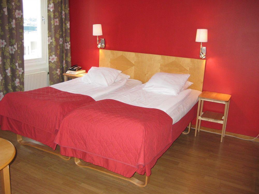 Hotell Moerby - Danderyd Hospital Экстерьер фото