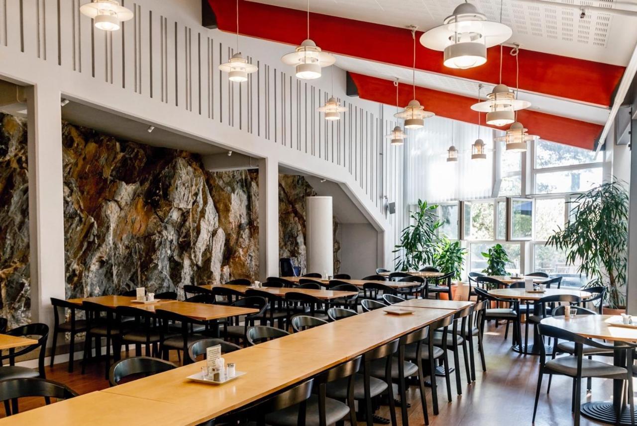 Hotell Moerby - Danderyd Hospital Экстерьер фото